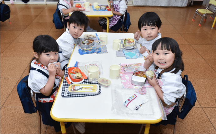 昼食